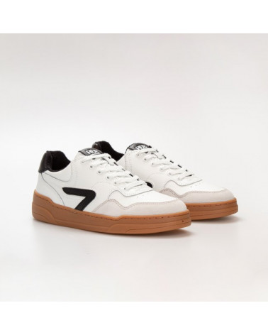 Court L68 White/Black/Dark Gum