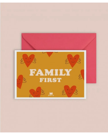 Carte “Family first”