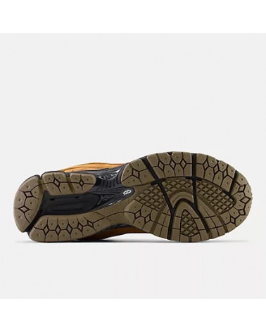 M 2002R EI TOBACCO/BLACK