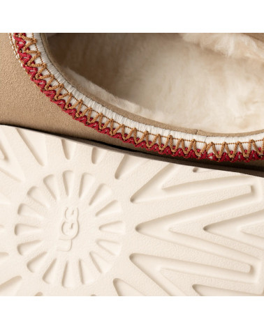 TASMAN SAND/DARK CHERRY