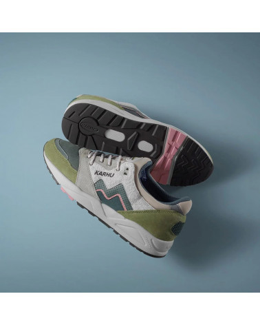 Aria 95 Sphagnum / Dark forest 