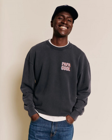 Le sweat "Papa cool" en coton bio - garment dye stone washed 