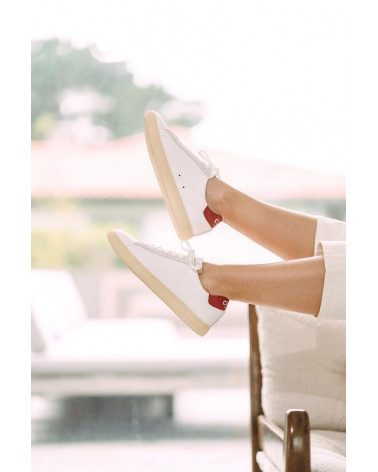 BRADLEY "CALIFORNIA" WHITE RED DAHLIA VANILLA