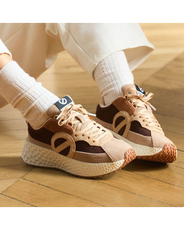 CARTER RUNNER W DADDY LATTE/COFFEE